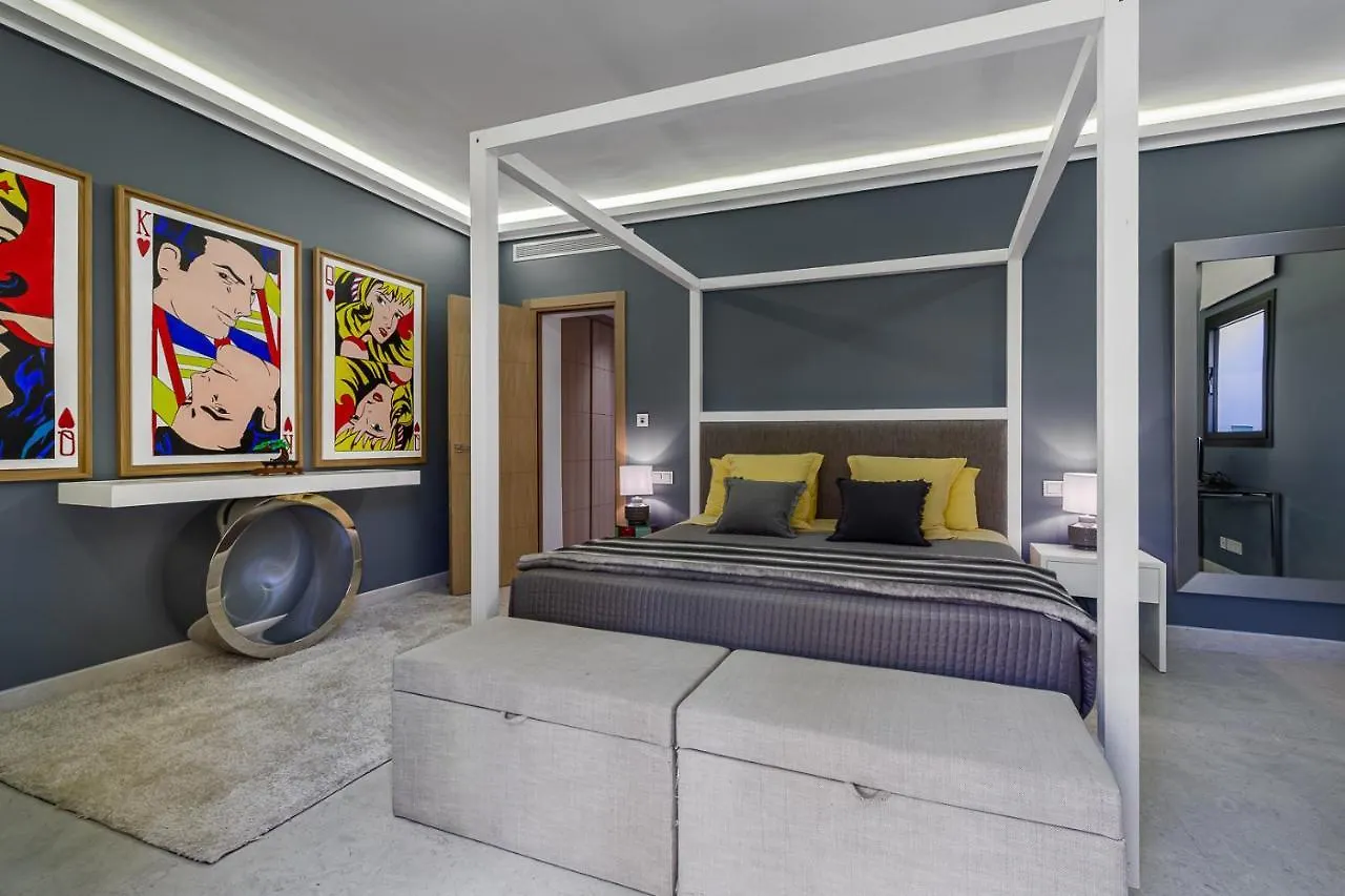 Holiday Villa For Rent In Marbella إِستيبونا 0*,  إسبانيا